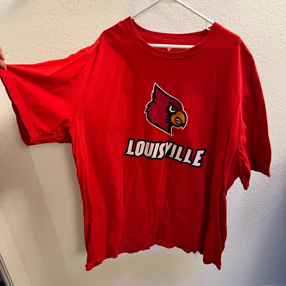 Fanatics Red Louisville Men's Short Sleeve Tee